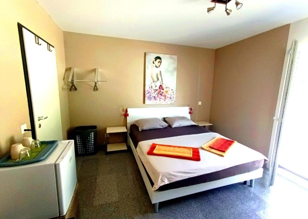 33 Hotel Cadenazzo Kültér fotó